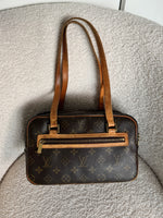 2002 Vintage Louis Vuitton Cite MM Handbag