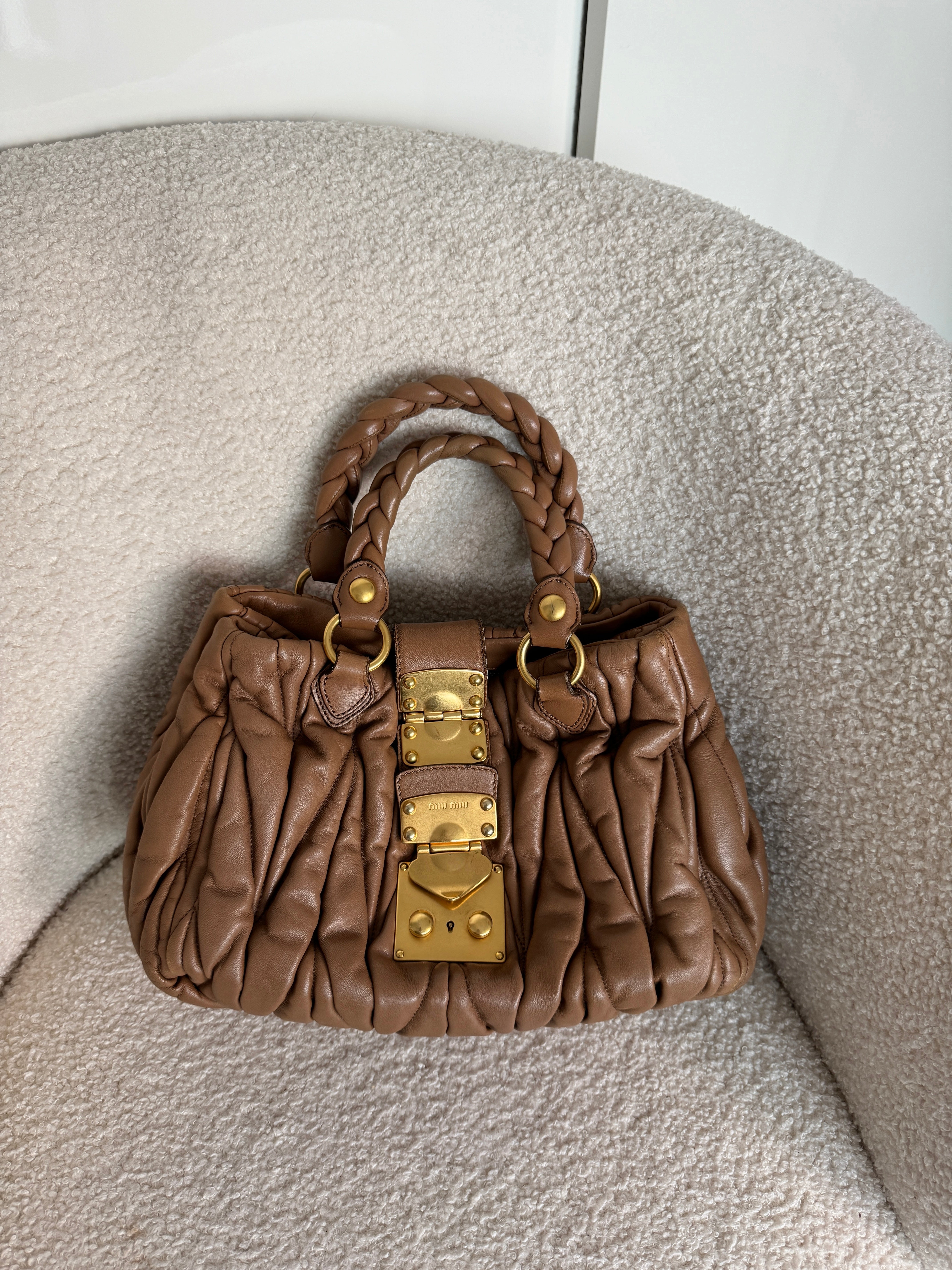 2000s Miu Miu Matelasse 2way Shoulder Bag – Vintimié