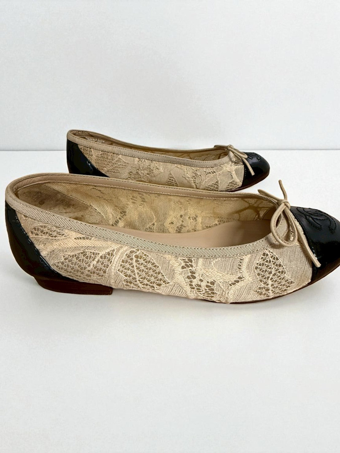 Vintage Chanel Lace Ballet Pumps EU36 / UK 3