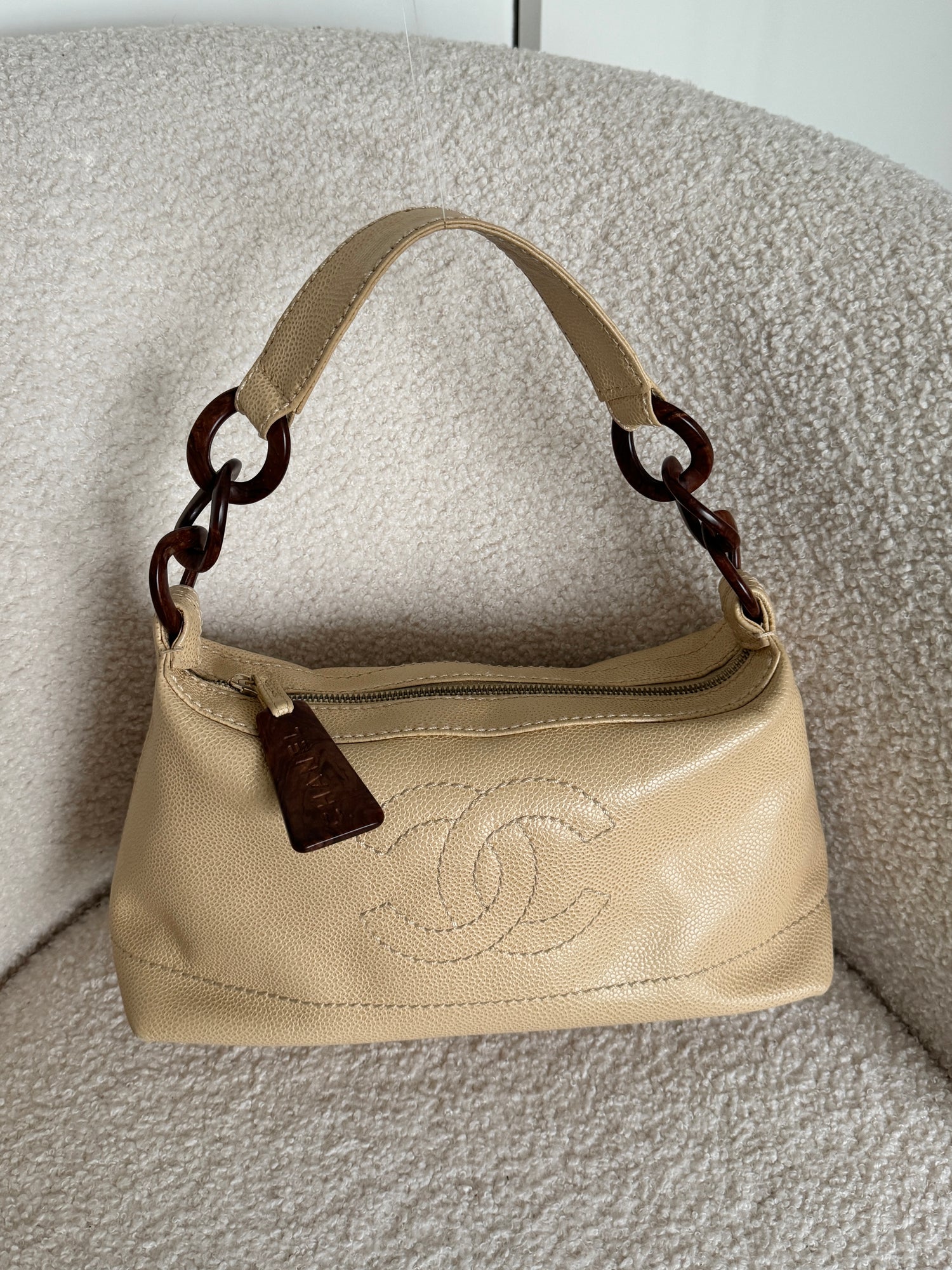 2002/2003 Vintage Chanel Caviar Leather CC Stitch Shoulder Bag