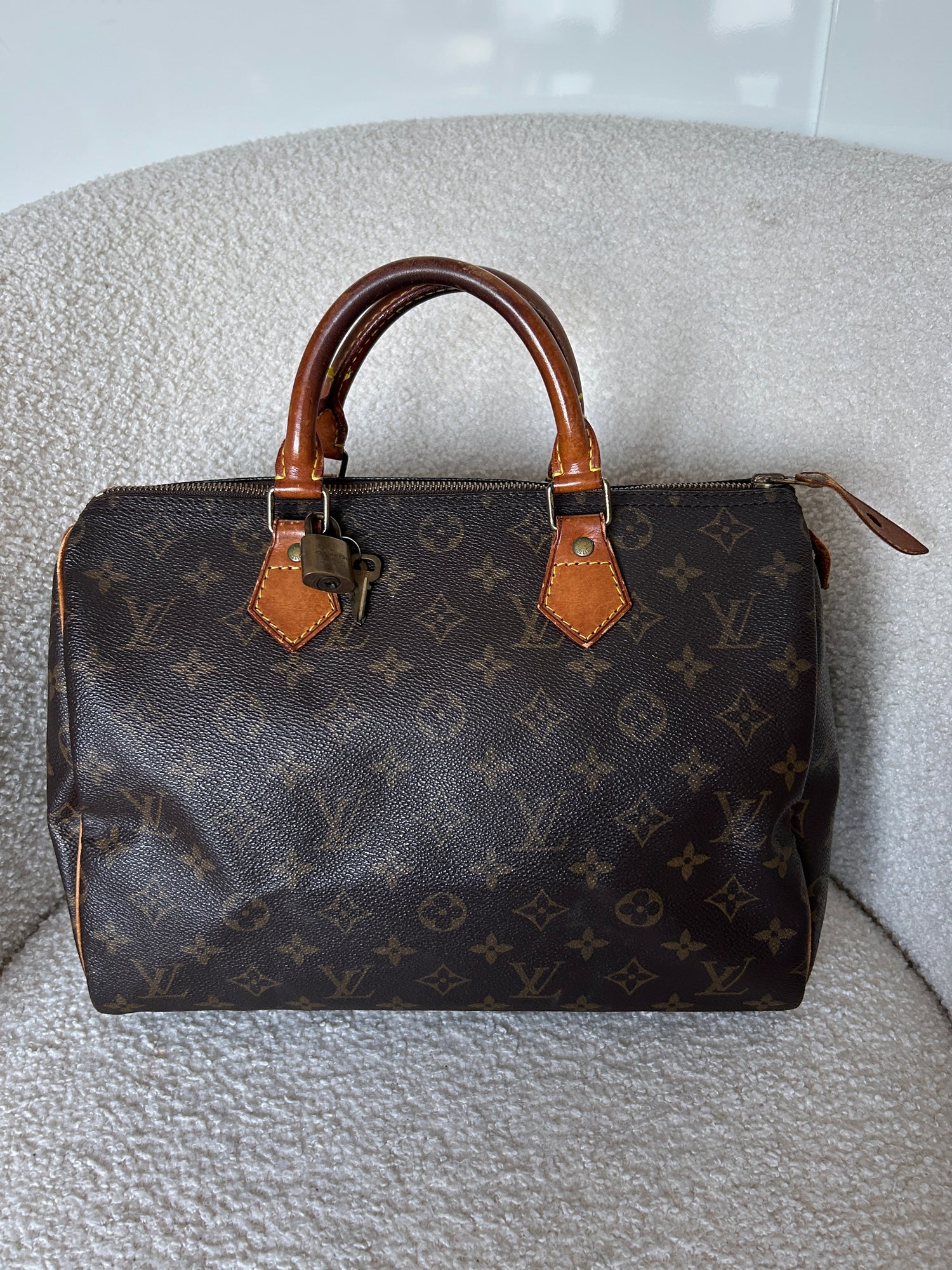 Vintage 1990s Louis Vuitton Speedy 30 Handbag