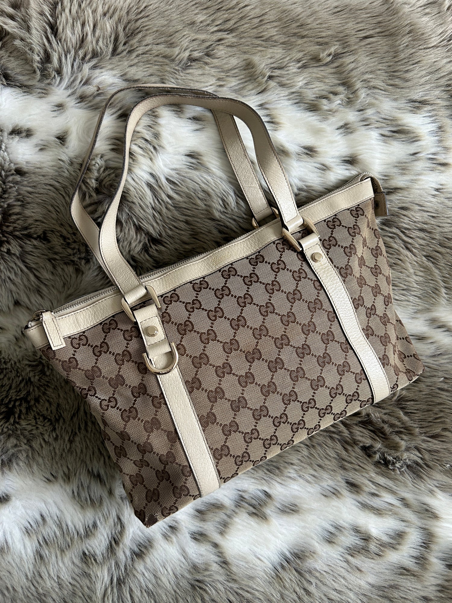 Vintage Gucci Monogram Abbey Shoulder Bag 90s