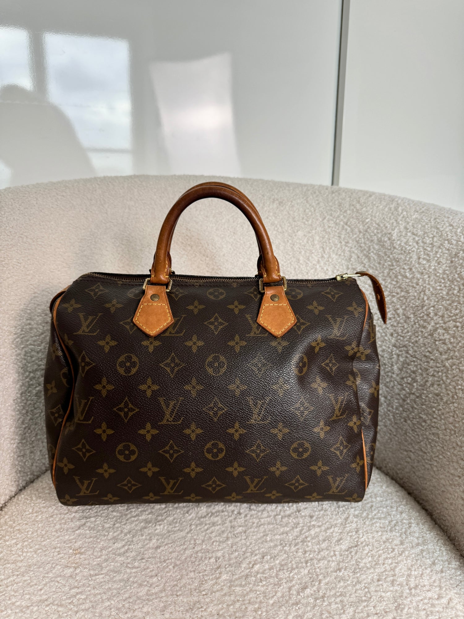 Vintage 2002 Louis Vuitton Speedy 30 Handbag