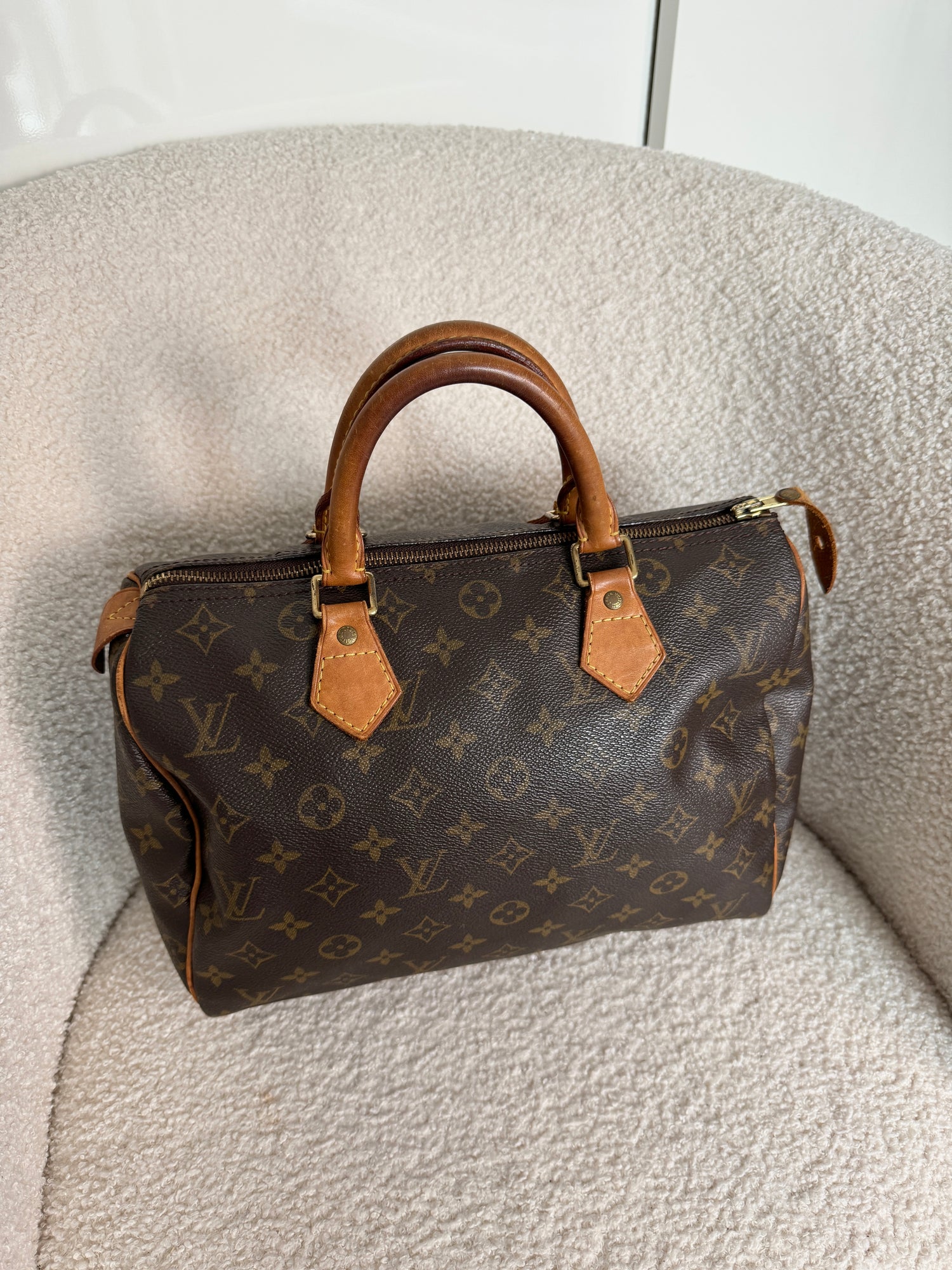 Vintage 2002 Louis Vuitton Speedy 30 Handbag